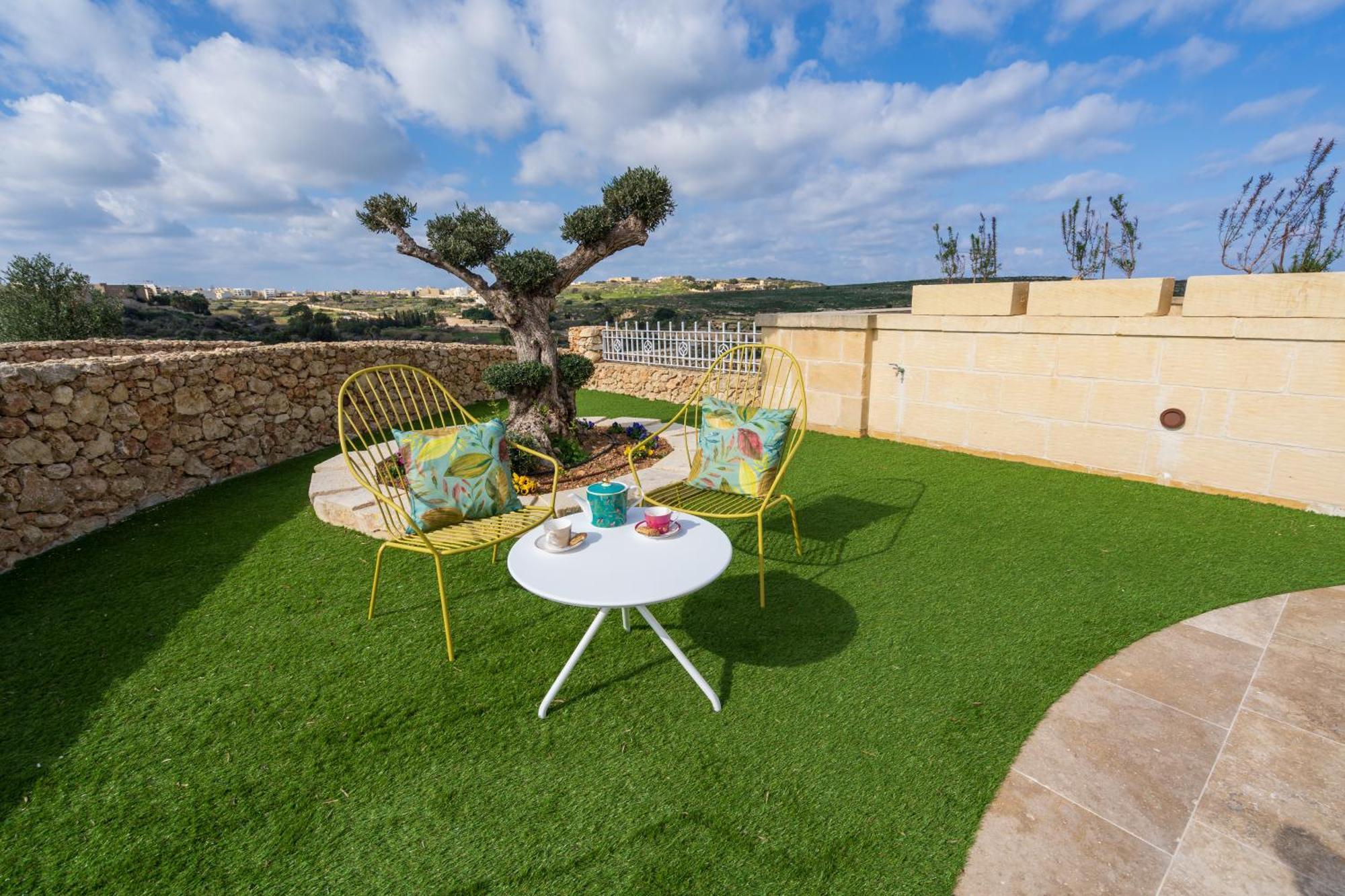 L-Eremita Boutique Hotel Qala Kültér fotó