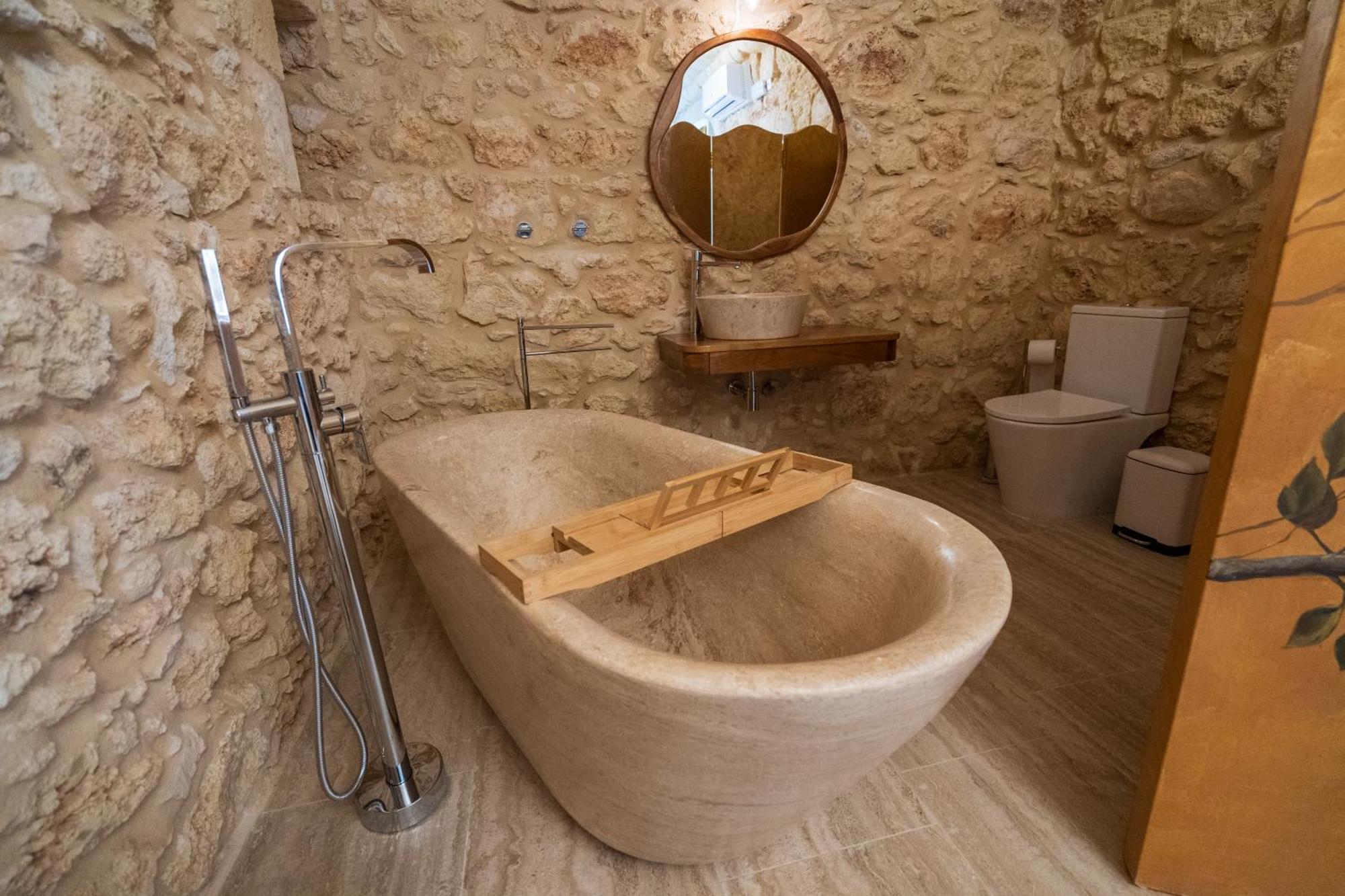 L-Eremita Boutique Hotel Qala Kültér fotó