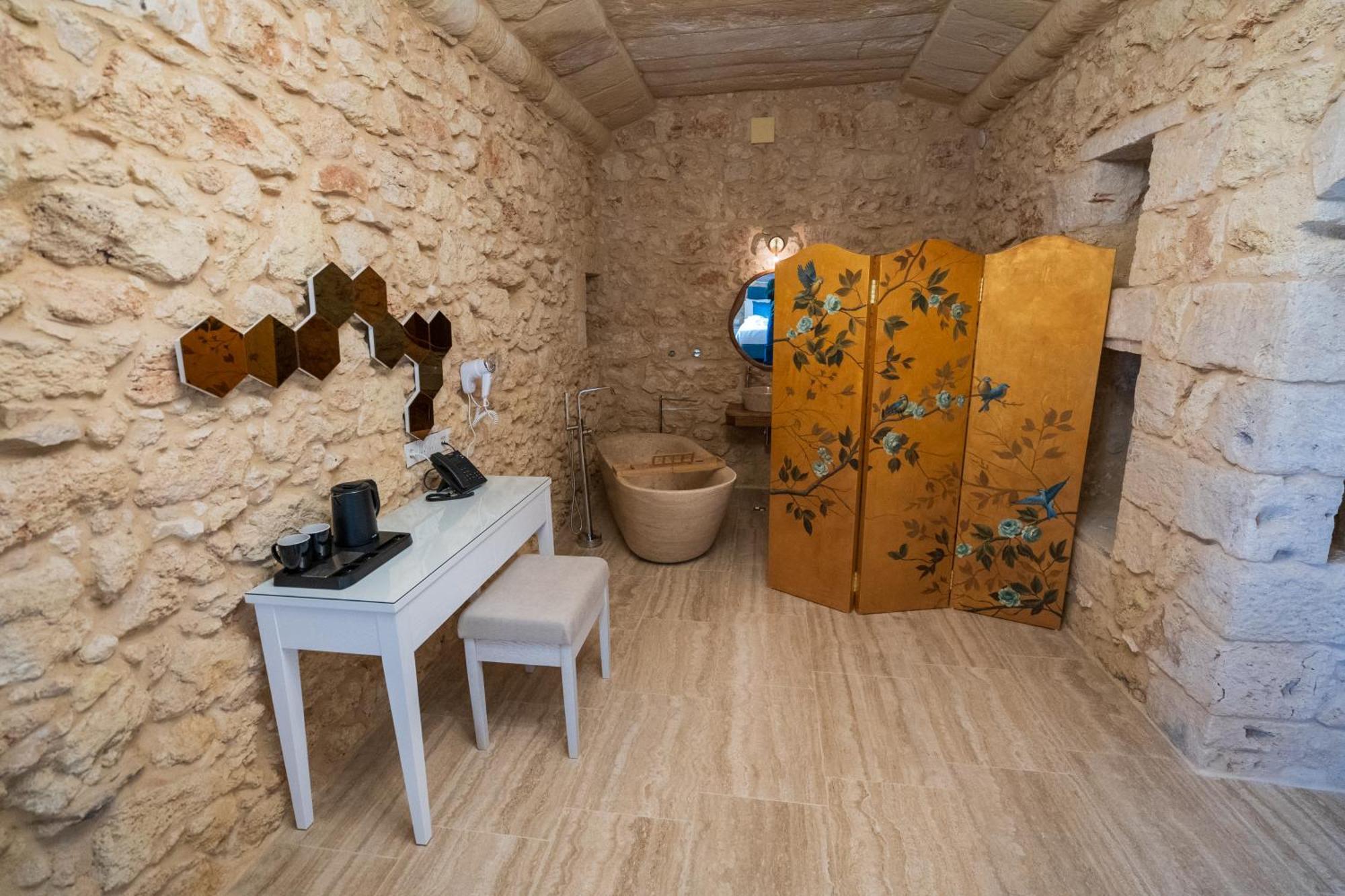 L-Eremita Boutique Hotel Qala Kültér fotó